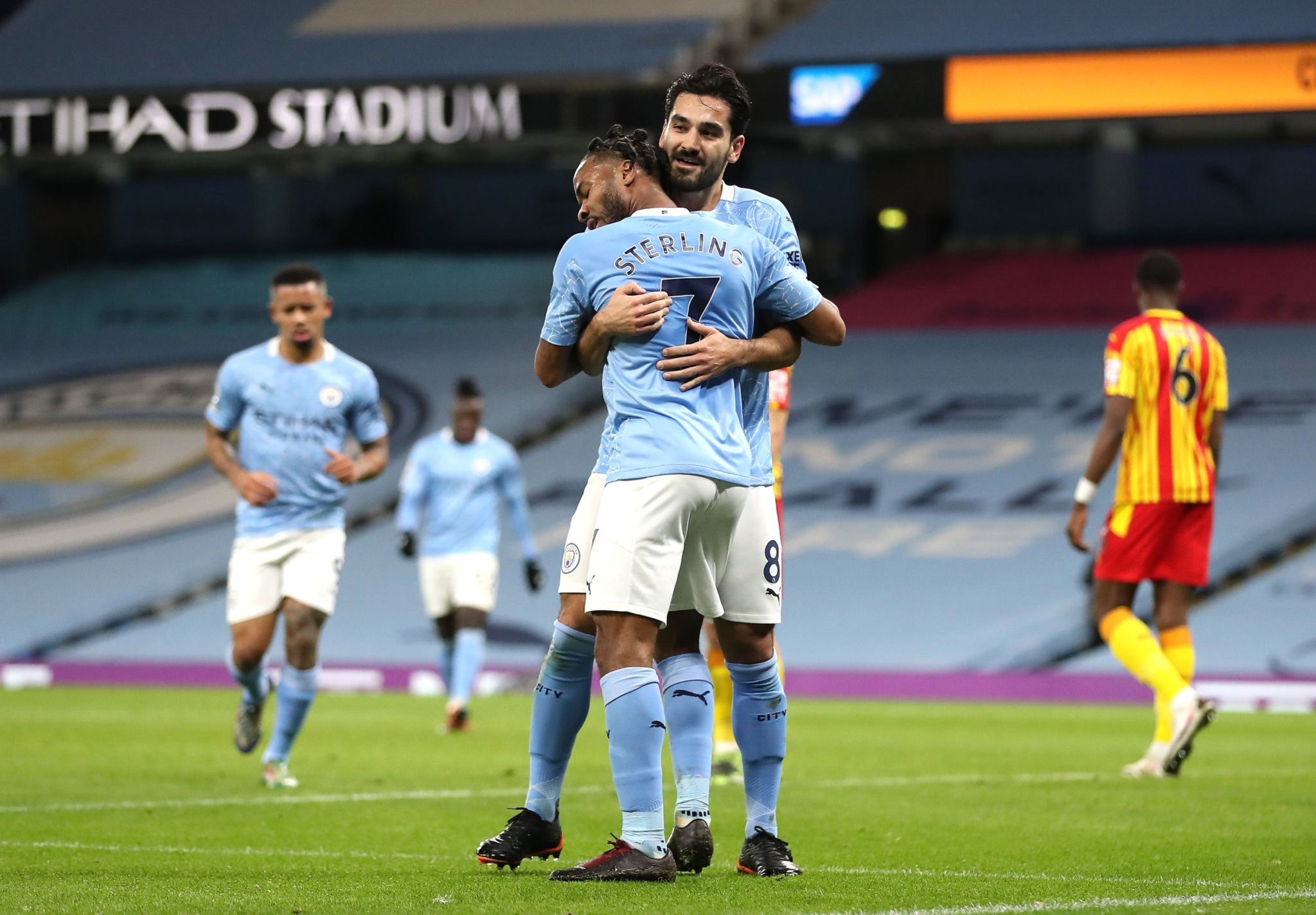 被波及的个 被波及的个